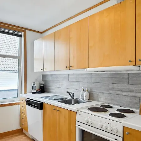 Family & Business Friendly 2br By 31 ستافانجر