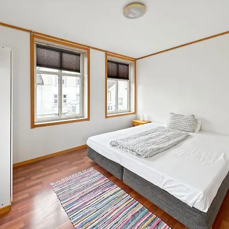Family & Business Friendly 2br By 31 * Stavanger