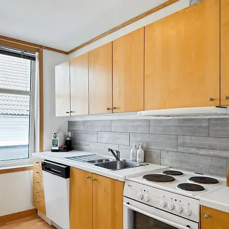 Family & Business Friendly 2br By 31
