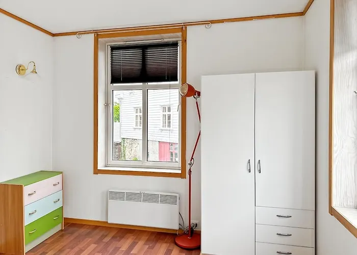 Daire Family & Business Friendly 2br By 31 *