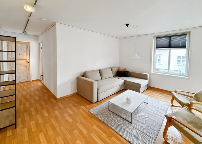Family & Business Friendly 2br By 31 Daire