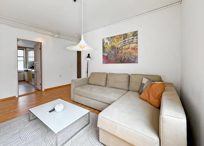 Daire Family & Business Friendly 2br By 31 *